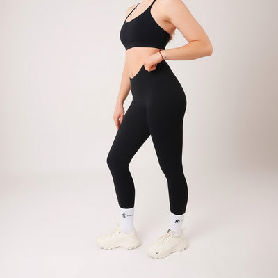 Can Women and Men Wear Each Other's Leggings or Tights