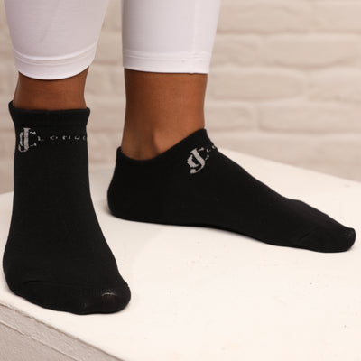 Women’s black ankle socks